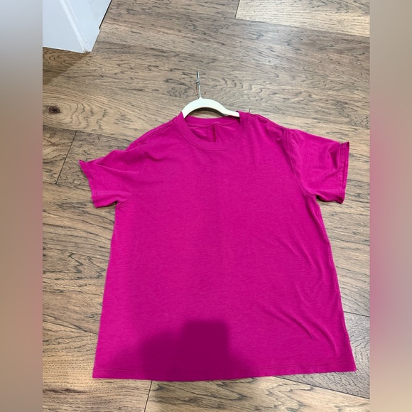 Lululemon All Yours Boyfriend Tee Raspberry - Picture 3 of 10